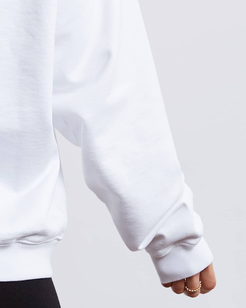sleeve-white